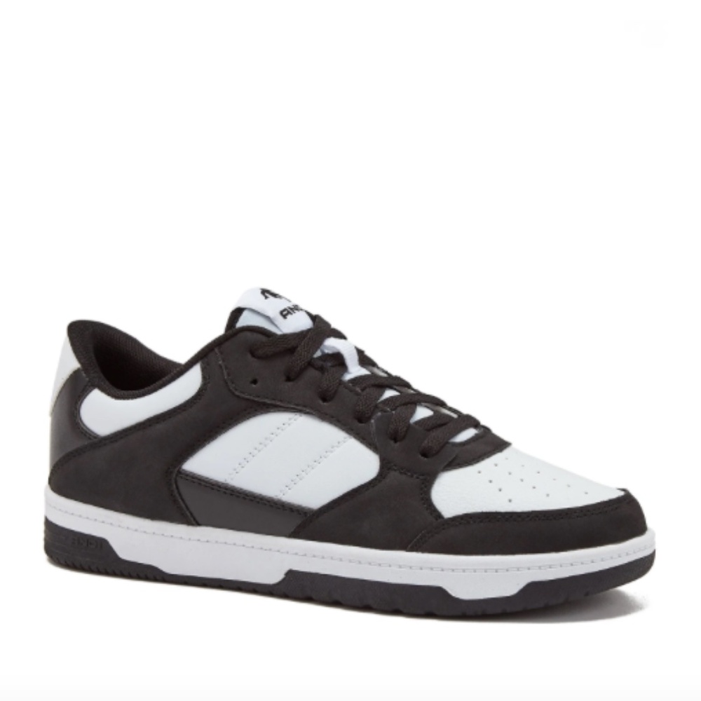 AND1 Women’s Low Top Basketball Sneaker Size 9.5M